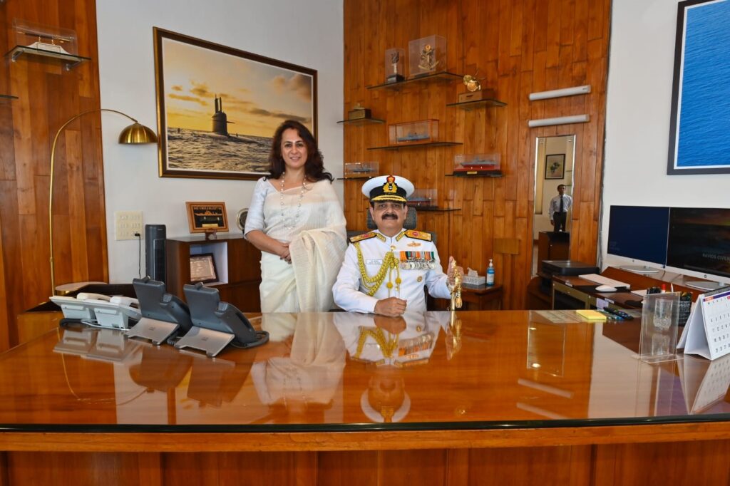Vice Admiral Sanjay Vatsayan takes charge of Western Naval Command