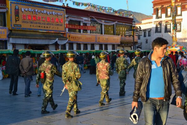 The ‘Tibet Aid’ Cadres System as a Mechanism for Political Control in Tibet – The Diplomat