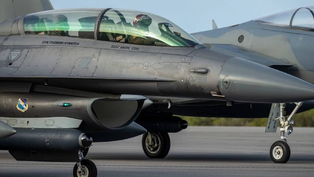 Lockheed Martin tests Legion pod-to-pod HiveLink data link on F-16s